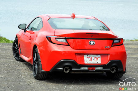 Toyota GR 86 - Trois quarts arrière